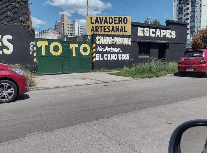 Alquiler 24 m Predio 800 m Microcentro con Galpones y Vivienda - 3