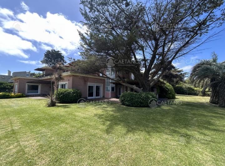 Hermosa Casa en Solanas en Primera Linea - 3