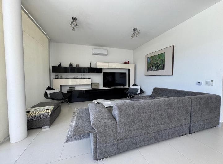 Impecable Casa en Venta en Terravista - 5 Suites - 3