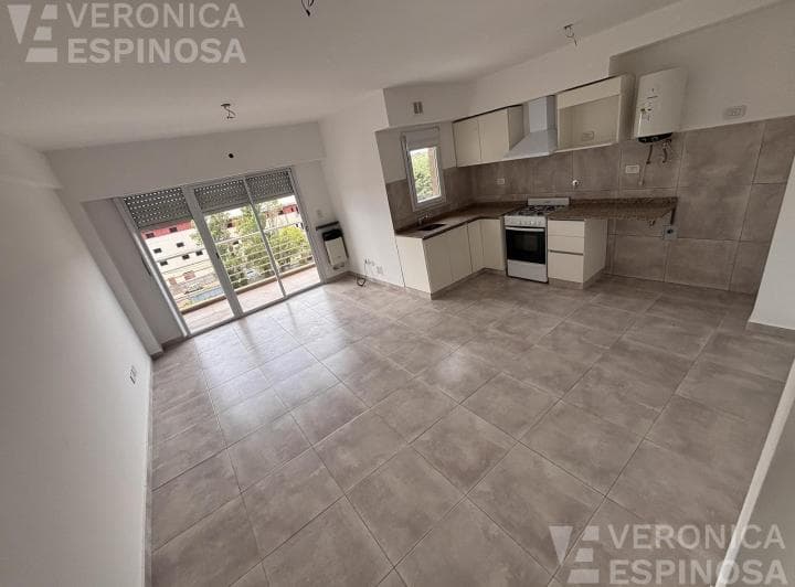 Departamento de un Ambiente en Venta, Morón. Entrega Inmediata. - 2