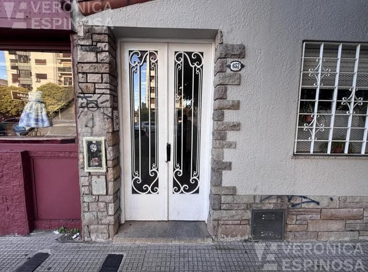 Departamento de Tres Ambientes en Venta, Ramos Mejia Sur - 2