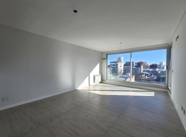Venta Departamento de 2 Dormitorio Unico Bisart Pichincha - 2