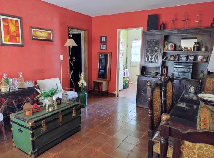 Casa a Refaccionar de 3 Ambientes - 2