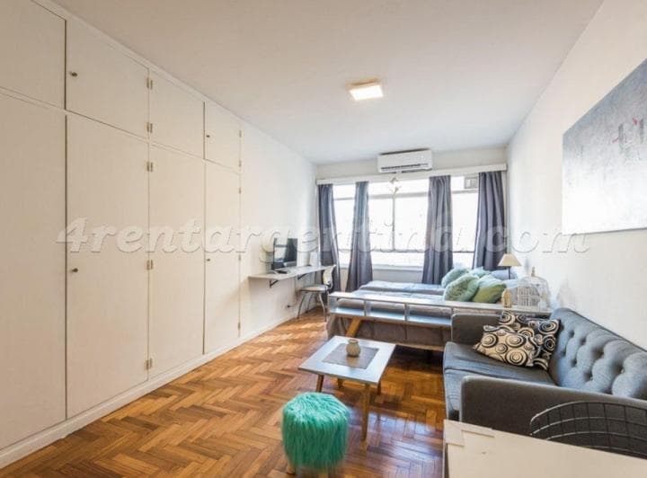 Studio Para 2 Personas en Alquiler Temporario en El Centro - 2