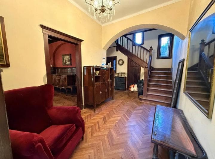 Venta Casa 6 Ambientes con Jardin en La Lucila a Remodelar - 5