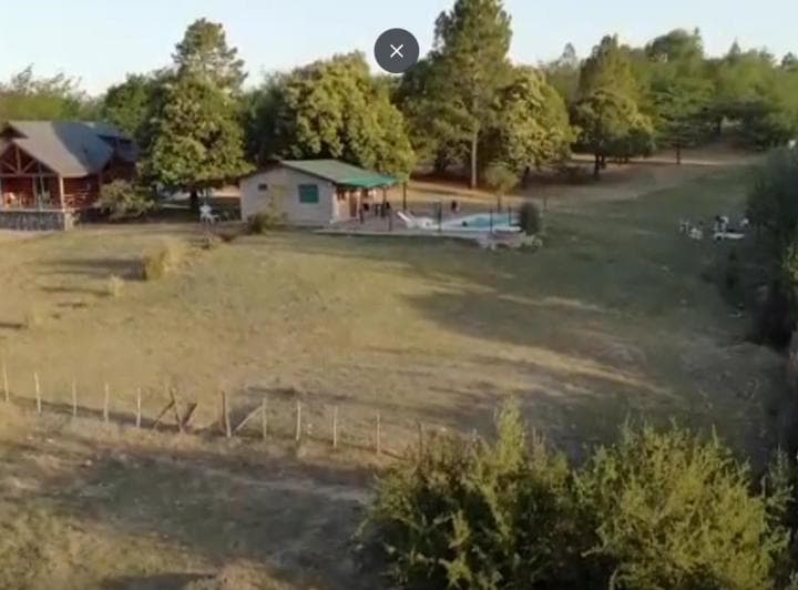 Complejo de 4 Casas de Campo con Costa de Río Propia en Reartes (Fondo de Comercio Activo) - 3