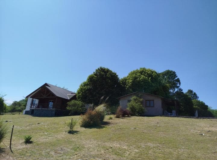 Complejo de 4 Casas de Campo con Costa de Río Propia en Reartes (Fondo de Comercio Activo) - 2