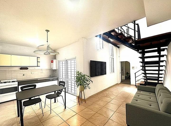 Casa 2 Dorm. en Venta C/local en Bella Vista - 2