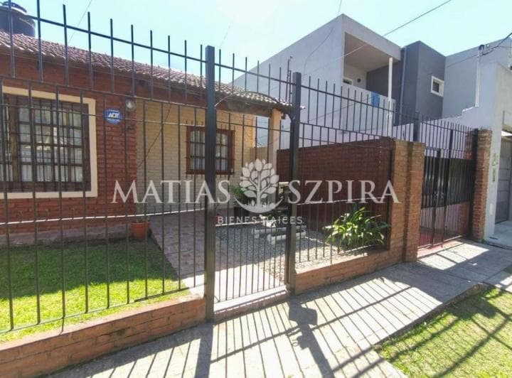 Venta Casa 3 Ambientes Ituzaingó - 2
