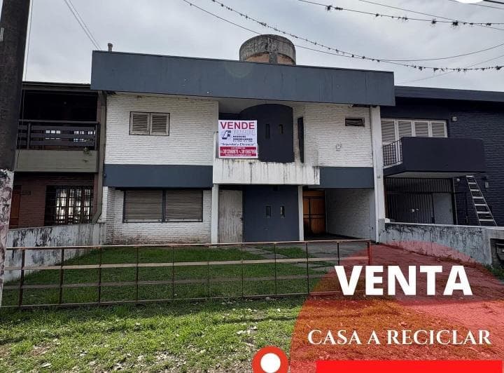 Casa en Venta a Reciclar Sobre Av Mate de Luna 2500 - 3