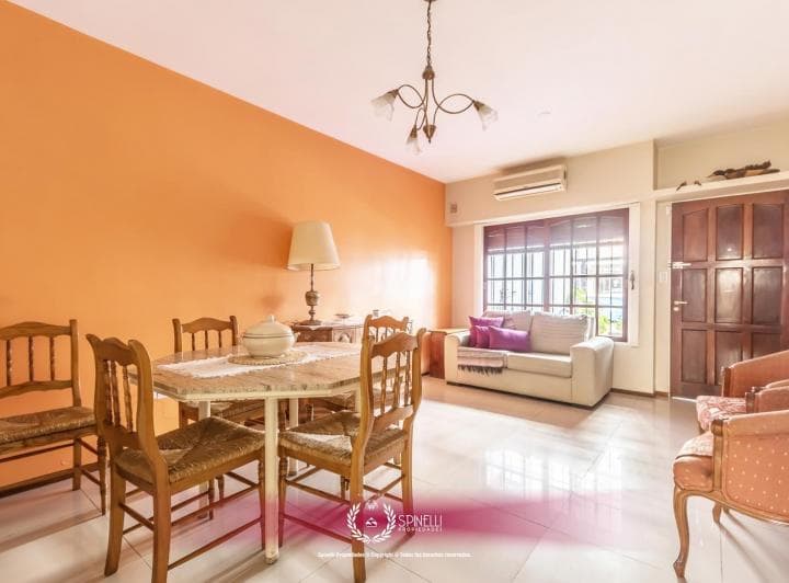 Venta Duplex PH Tipo Casa 4 Ambientes 101 m² con Cochera Patio Jardín 2 Baños en Boedo San Cristóbal - 2