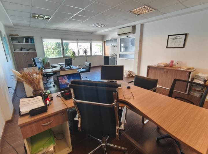 Venta Oficina en Calle 13 E/ 41 y 42, La Plata. - 3