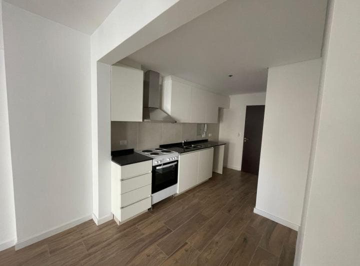 Monoambiente con Balcón - Venta con Renta - Esmeralda Suite - 3