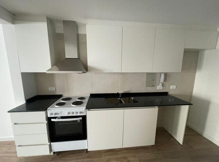 Monoambiente con Balcón - Venta con Renta - Esmeralda Suite - 2