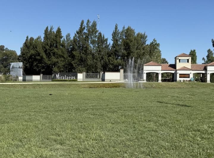 Terreno en Club Miralagos - 2