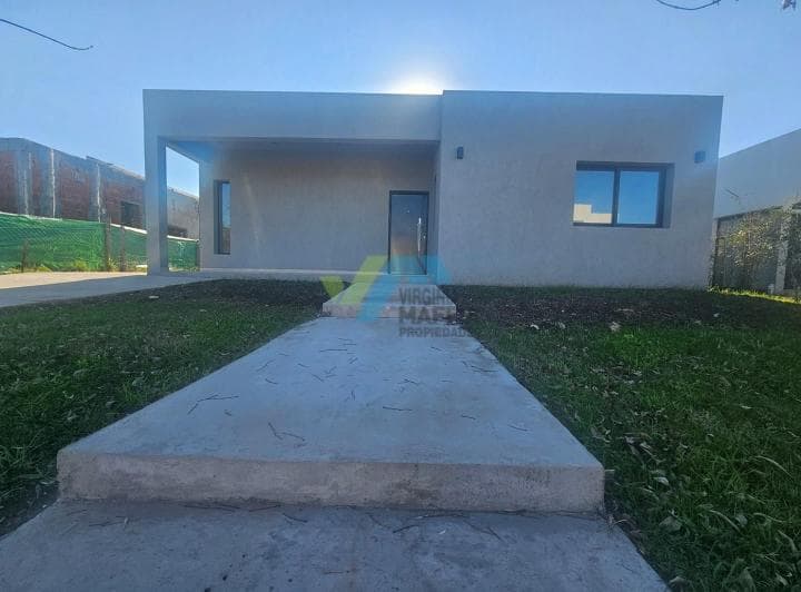Casa en Venta en Santa Lucia, Pilar del Este, Pilar - 3