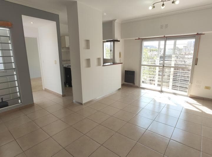 Venta 2 Ambientes en Villa Luro - Balcón Muy Soleado - 2
