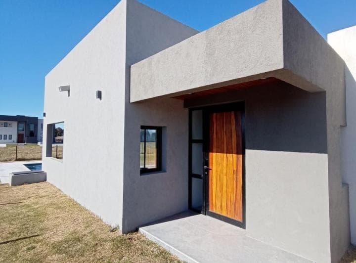 Casa a Estrenar en Tiempos de Canning - 2