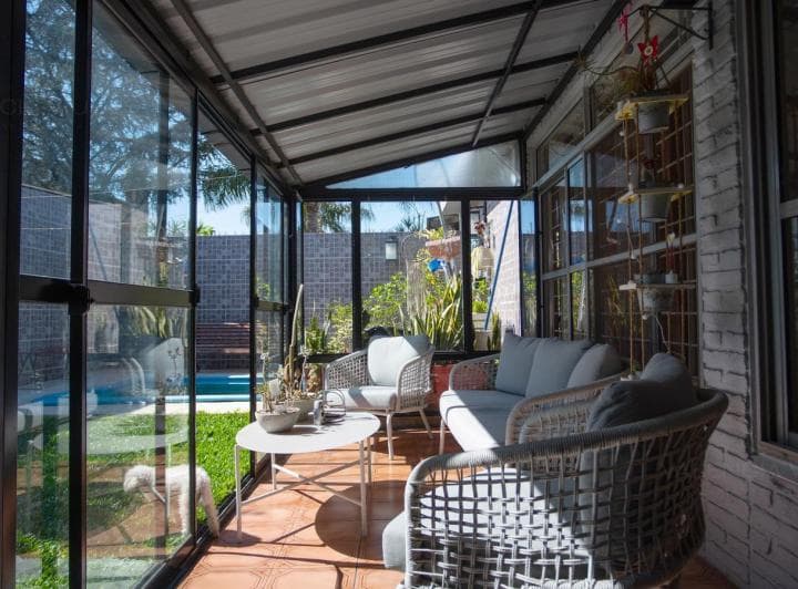 Venta de Casa de 5 Ambientes con Garaje, Galería y Piscina en Haedo Sur. - 5