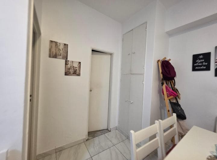 Excelente Departamento en Emblemática Torre en Recoleta - 2