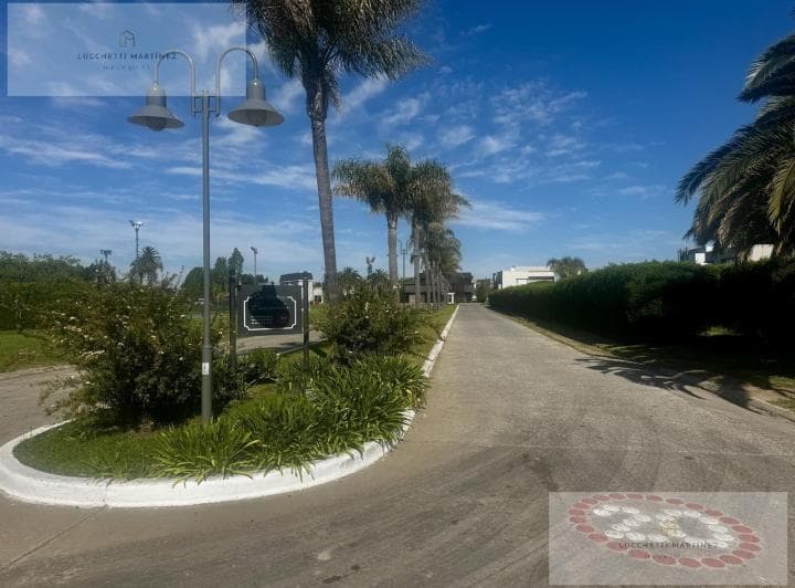 Venta Lote/terreno en Country Las Golondrinas. - 2