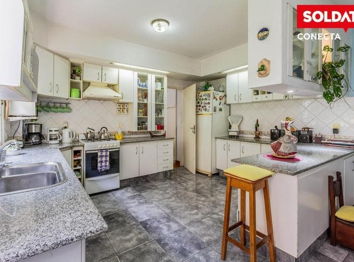 Casa 5 Ambientes con Terraza y Quincho en Venta - Balvanera - 4