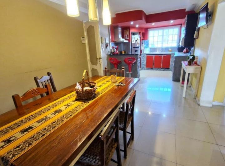 Importante Casa - Venta en Bloque - 4