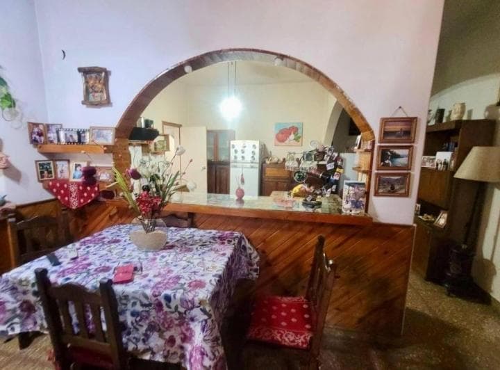 Casa con Locales en Venta en El Jaguel - 5