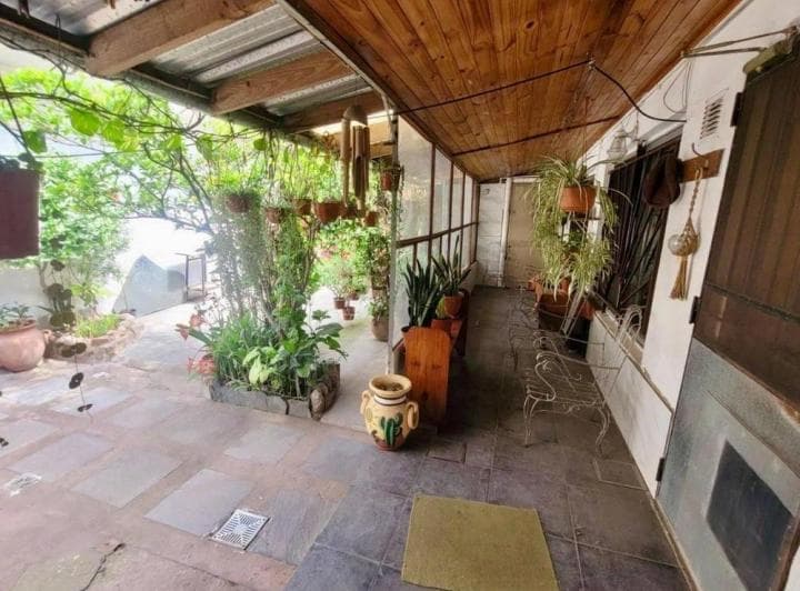 Casa con Locales en Venta en El Jaguel - 3