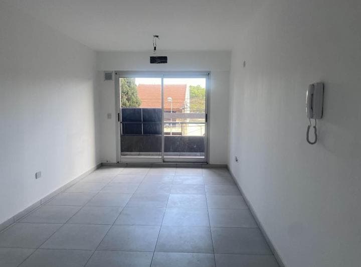 Departamento Dos Ambientes a Estrenar Tipo Semipiso - 3