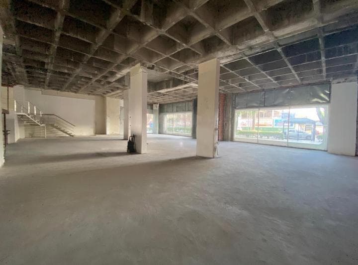 Local Comercial en Alquiler Sobre Av Libertador en Martinez, San Isidro. - 5