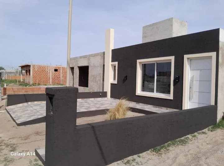 Venta Casa 2 Dorm. a Estrenar - Arguello - 2