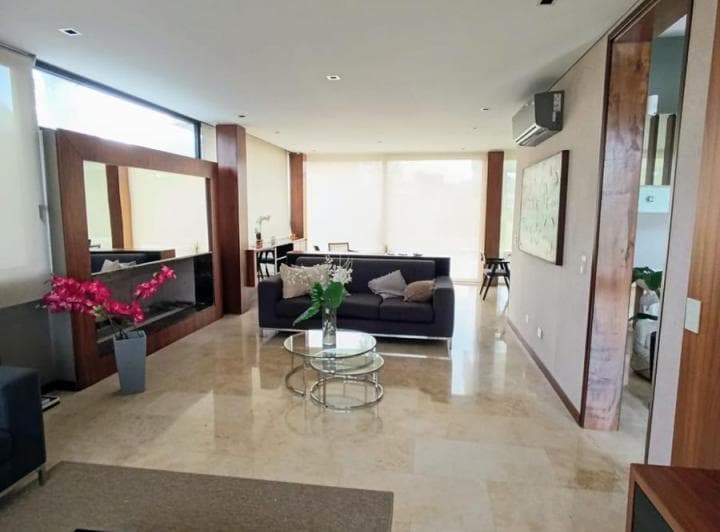 Casa en Venta. Se Escuchan Propuestas. Impecable, Amoblada S. Thomas Este - 5
