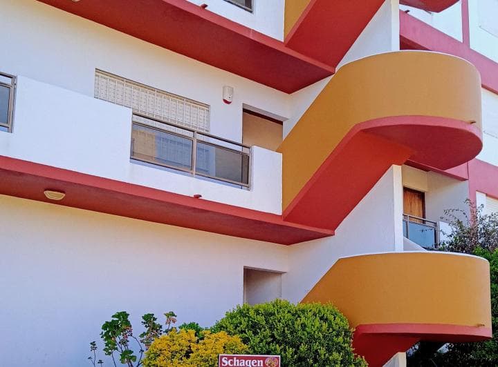 Departamento a 50 m de La Playa. Gesell Sur. - 2