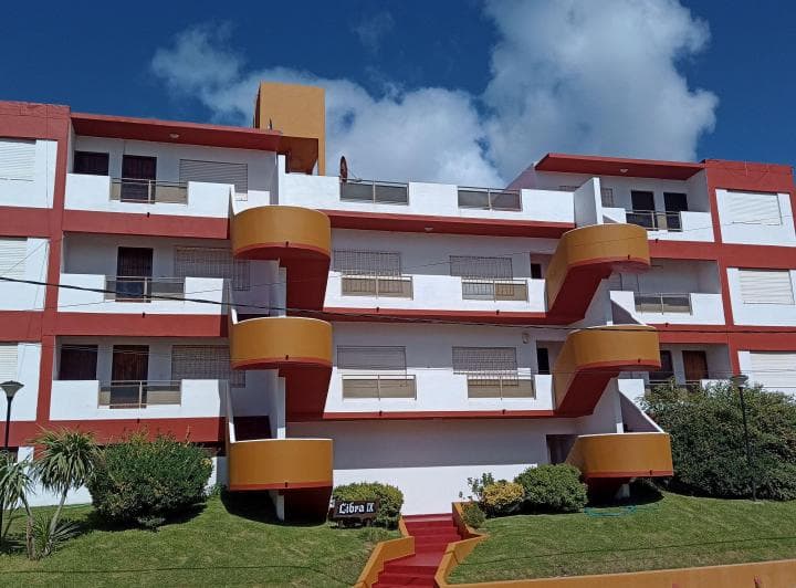 Departamento a 50 m de La Playa. Gesell Sur. - 3