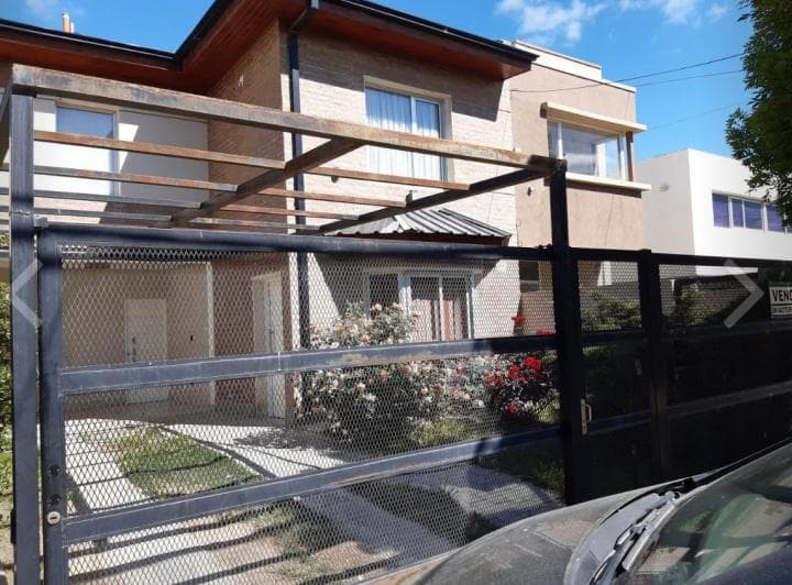 Casa en Venta 3 Dorm. Cipolletti - 2