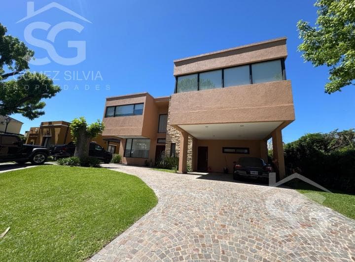 Casa en Venta 5 Ambientes, Barrio Cerrado Altos del Sol - 4