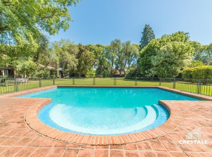 Venta / Permuta | Casa 4 Dorm. con Jardín y Pileta | Terreno 3000 m² | Fisherton, Rosario - 3
