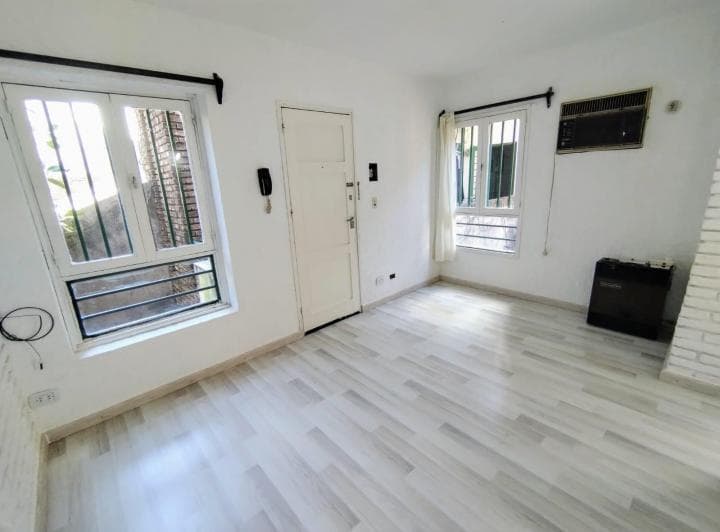Departamento en Venta Dos Dorm. Al Frente - Cerrito 53 - 2