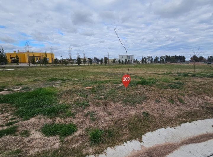 Terreno en Venta en Lares de Canning - 3