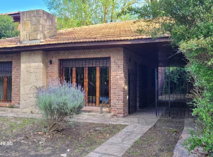 Chalet en Venta en Zona Norte - 5