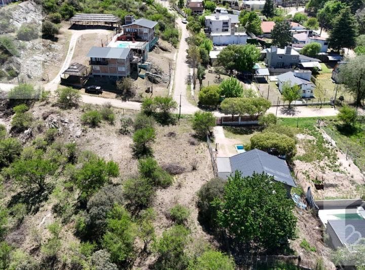 Terreno en Venta en Barrio Villa del Lago de 1100 m. - 4