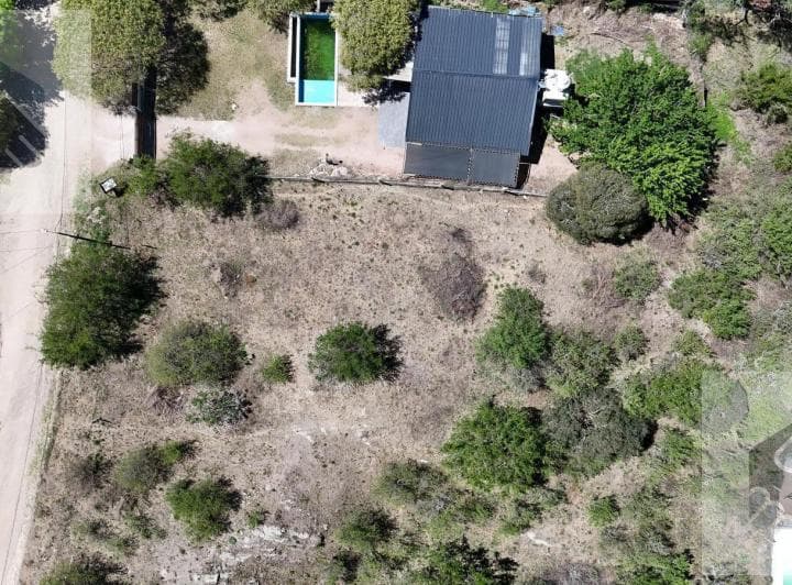 Terreno en Venta en Barrio Villa del Lago de 1100 m. - 3
