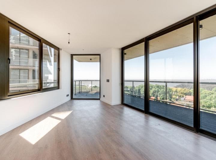 Departamento de 3 Ambientes con Cochera y Vista Al Río en Venta en Barlovento Towers, La Lucila. - 4