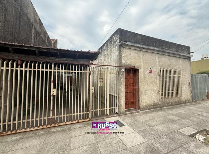 Venta Casa 3 Ambientes San Justo - 2