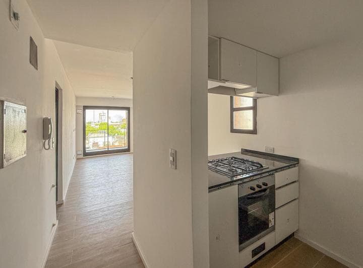 Departamento de 2 Dorm. con Radiadores y Quincho Común en Abasto - 5