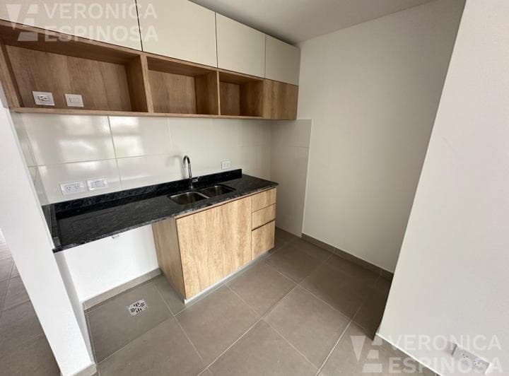 Departamento en Venta, Dos Ambientes, Moron. con Patio Propio. - 5