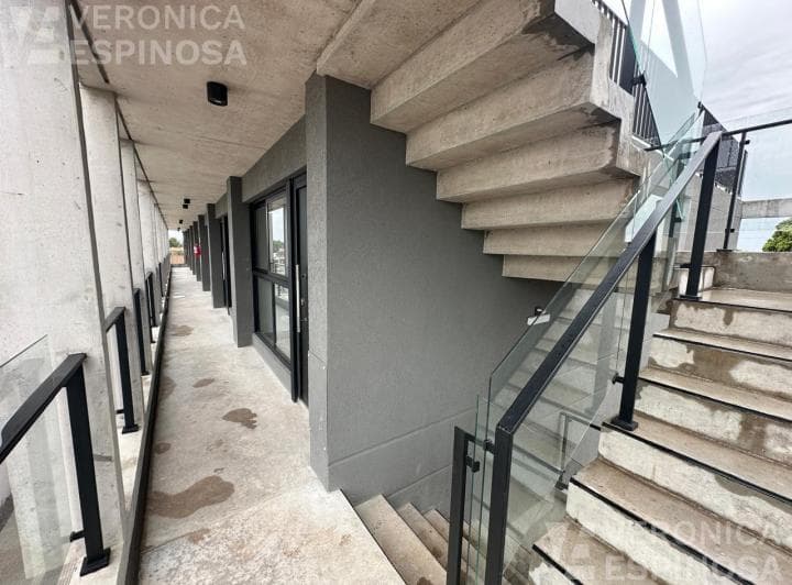 Departamento en Venta, Dos Ambientes, Moron. con Patio Propio. - 3