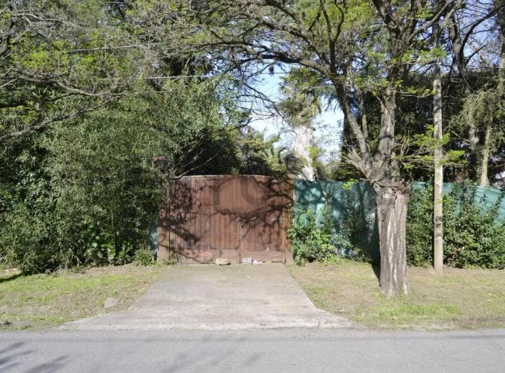 Venta Importante Terreno en 477 y 26 - City Bell - 4