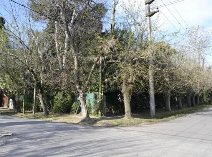 Venta Importante Casa Quinta en 477 y 26 - City Bell - 2